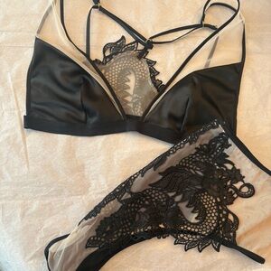 Victoria's Secret Black and Nude Lace Bralette Panty Set